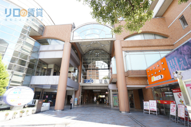 ショッピングセンター　ソリオ宝塚（ショッピングセンター）まで497m