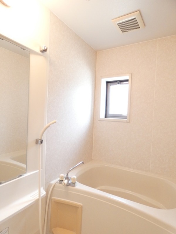 バス・シャワールーム　図面と現状に相違がある場合には現状を優先