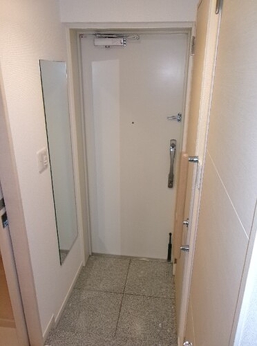 玄関　玄関　※前回募集時2023年11月撮影の写真