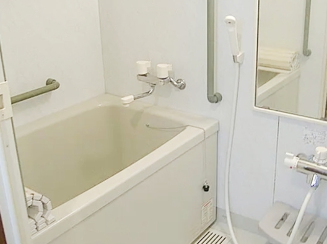 バス・シャワールーム　同仕様参考写真