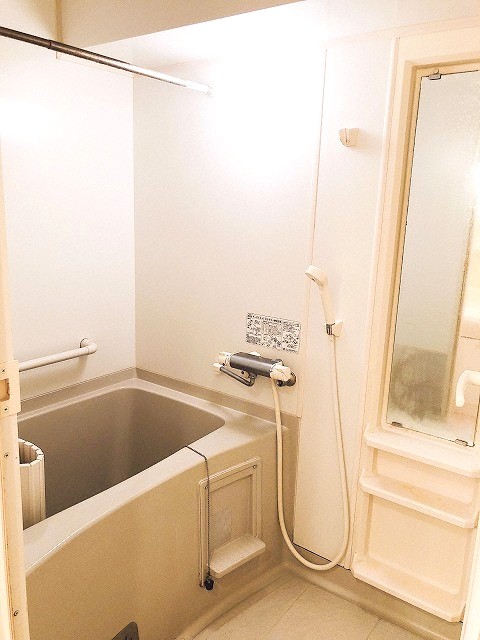 バス・シャワールーム　☆キレイなお風呂☆