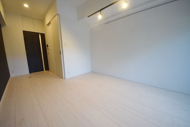 居室・リビング　★最寄り駅は特急停車駅の千歳烏山駅★