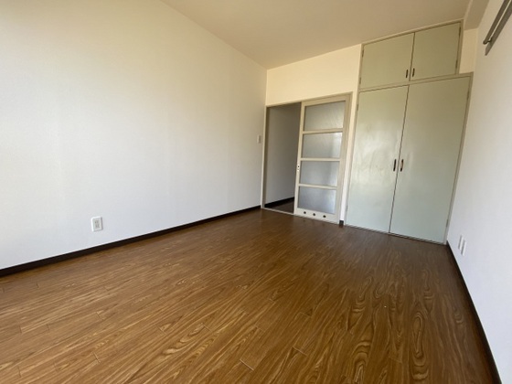 居室・リビング　※別号室の写真です