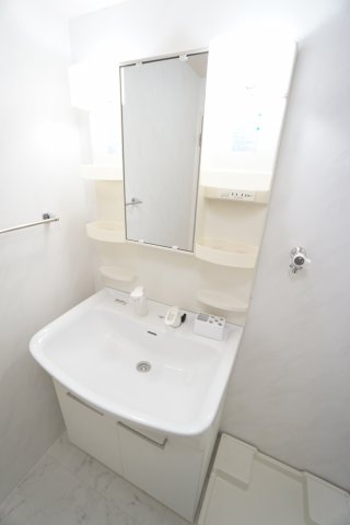 洗面設備　※同物件・同タイプの写真です