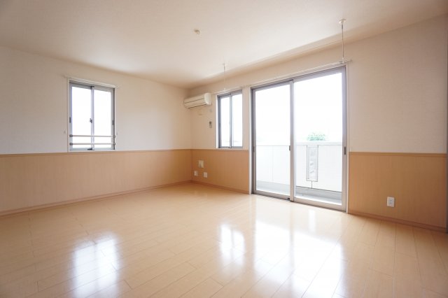 居室・リビング　※同物件、同タイプのお部屋です