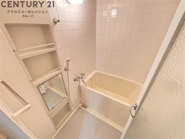 バス・シャワールーム　お風呂で日々の疲れを落としましょう