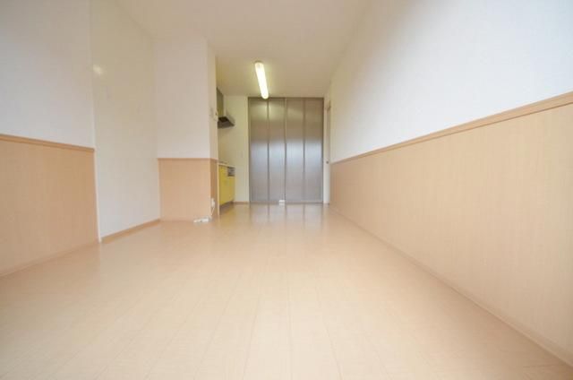 居室・リビング　★明るいＤＫです★