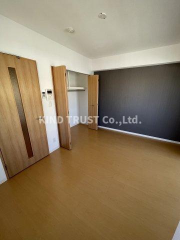 居室・リビング　こちらのリビングで趣味の時間をお楽しみください