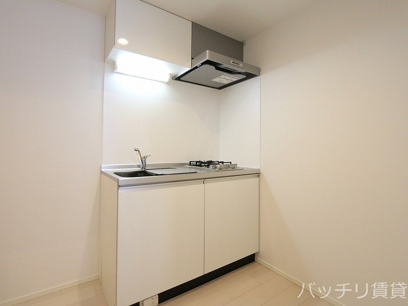キッチン　画像は、同型タイプの為、現状を優先いたします。