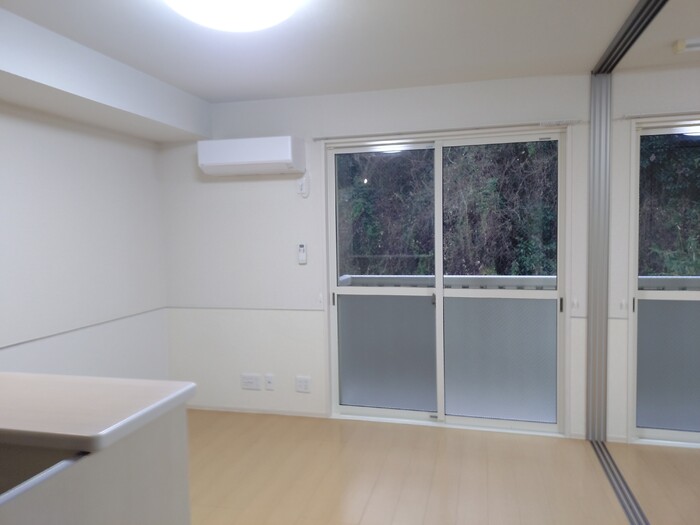 居室・リビング　DK＋洋室