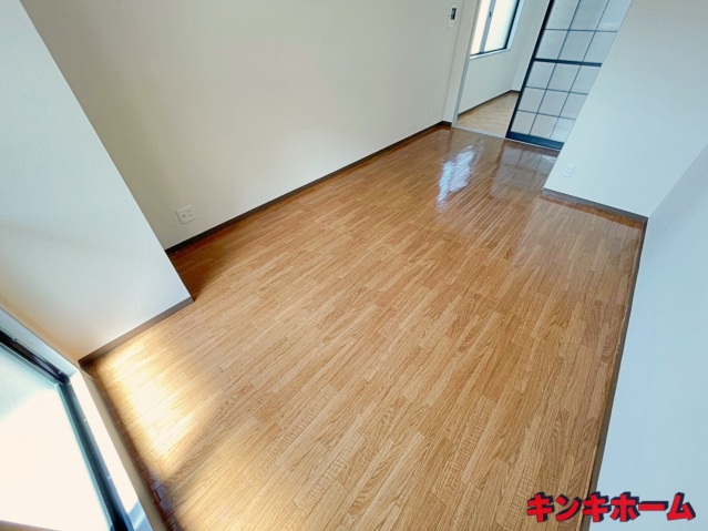 居室・リビング　写真は別のお部屋です。