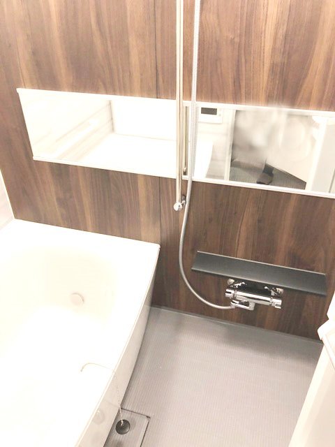 バス・シャワールーム　※写真は同タイプ住戸です。