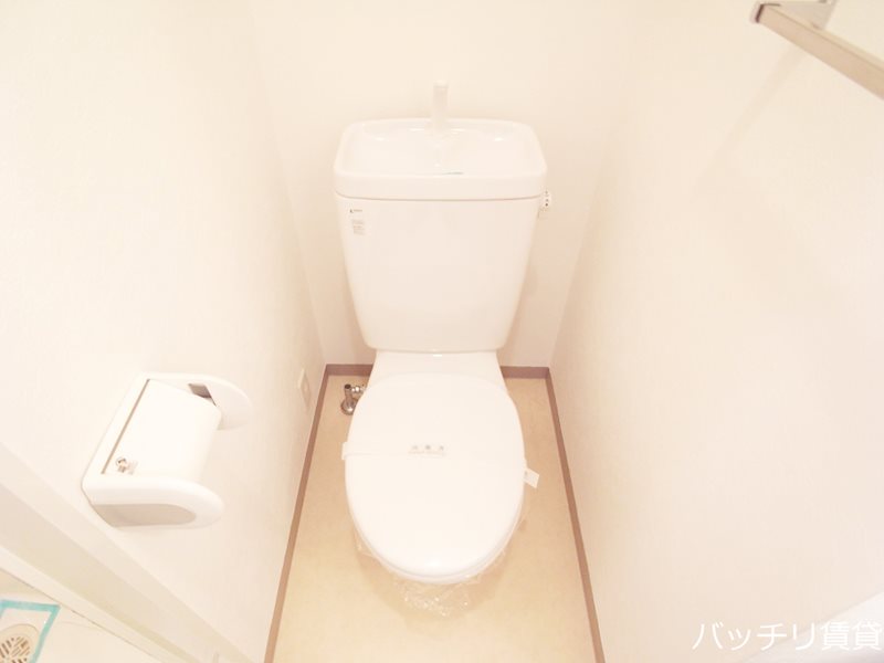 トイレ　※同型タイプの為、現状優先