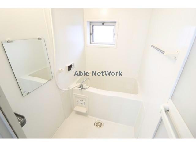 バス・シャワールーム　追い炊き機能付き