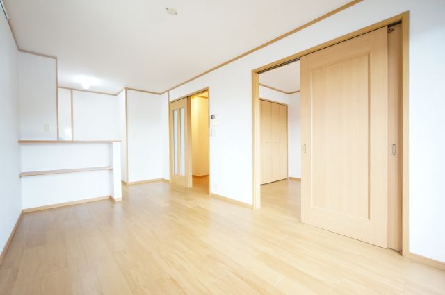 居室・リビング　※同タイプの写真です。