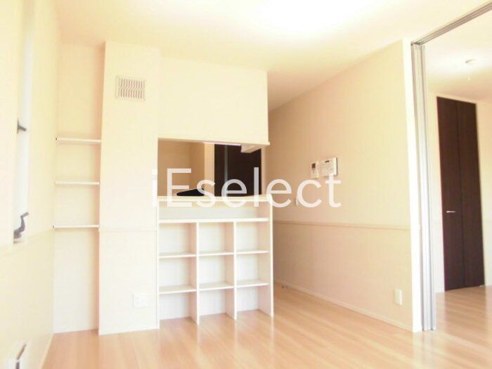 居室・リビング　明るくキレイなリビングルーム♪