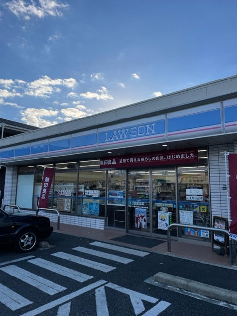 コンビニ　ローソン熊本出水ふれあい通り店（コンビニ）まで194m