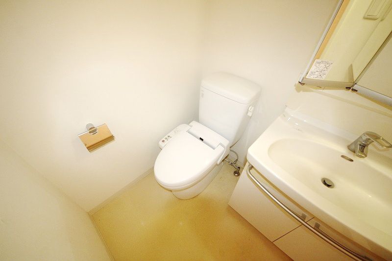 トイレ　トイレ