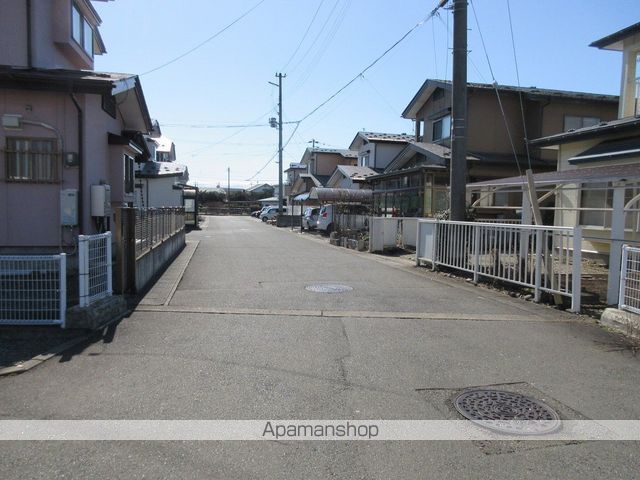 その他　周辺道路（その他）まで0m