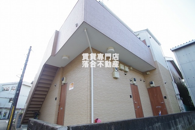 建物外観　2015年3月完成・築浅