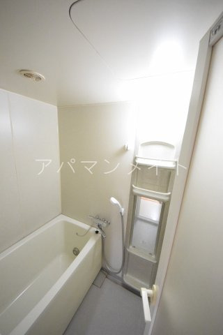 バス・シャワールーム　追い焚き機能付き！