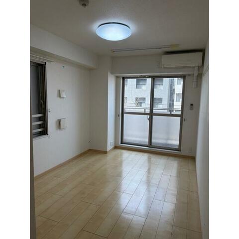 居室・リビング　※同建物別部屋