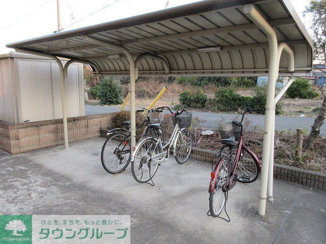 その他共有部分　屋根付き駐輪場