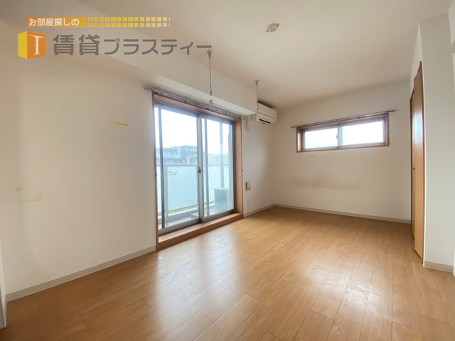 居室・リビング　どんなレイアウトもしやすいですね