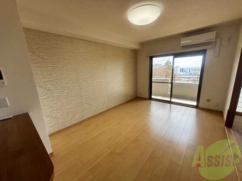 居室・リビング　きれいなＬＤＫが広がっていて居心地が良さそうですね。