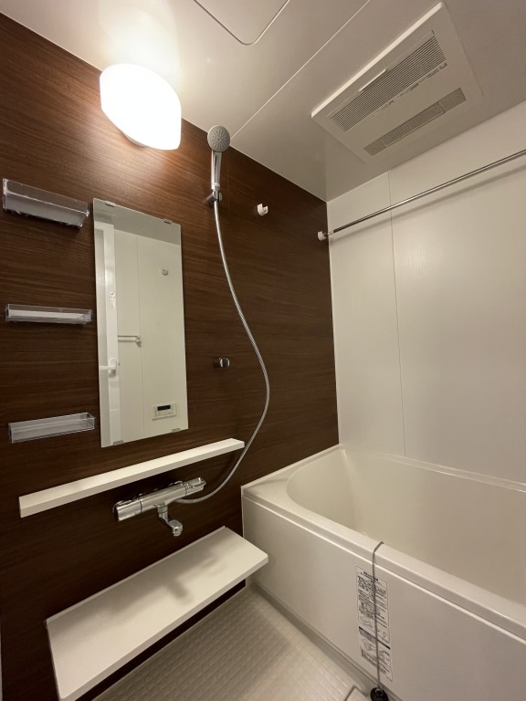 バス・シャワールーム