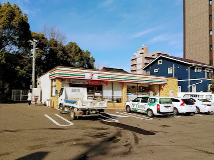 コンビニ　セブンイレブン龍ノ口（コンビニ）まで485m