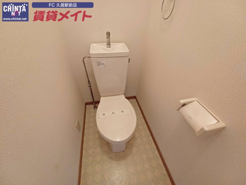 トイレ　同型参考写真