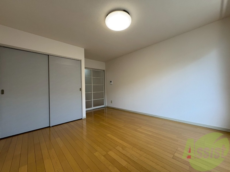 その他部屋・スペース　お部屋の別角度からの写真です。陽当たり良好ですね。