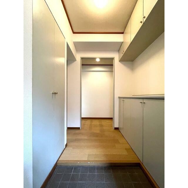 玄関　別部屋同間取