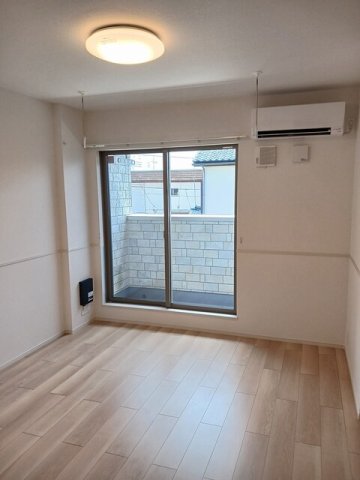 居室・リビング　使いやすい居間です