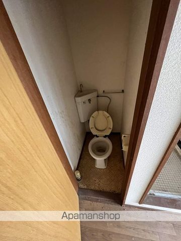小田急小田原線 東海大学前駅 徒歩20分 2階建 築43年のトイレ写真