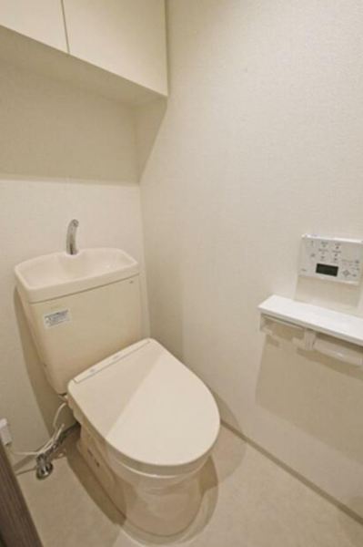 トイレ　※別部屋参考写真