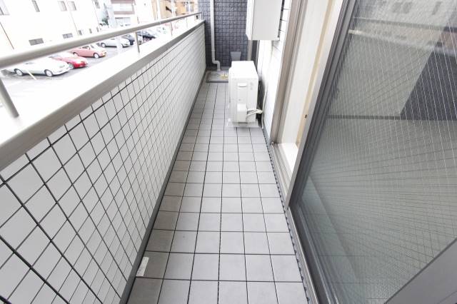 バルコニー　２０２号室内装写真参照