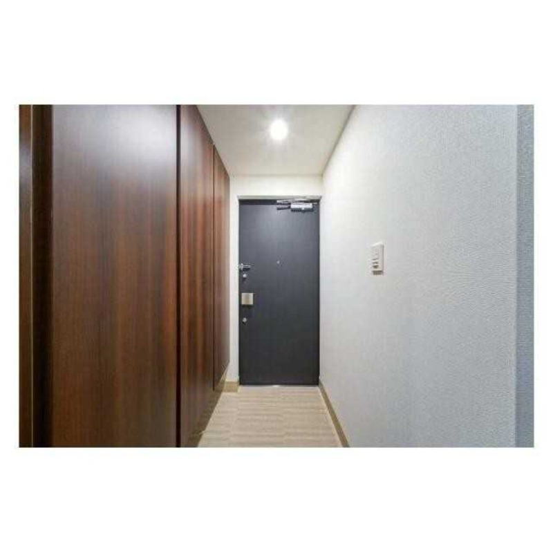 玄関　DEUX TOURS WEST（別室参照）