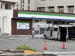 コンビニ　ファミリーマート大津御殿浜店（コンビニ）まで414m