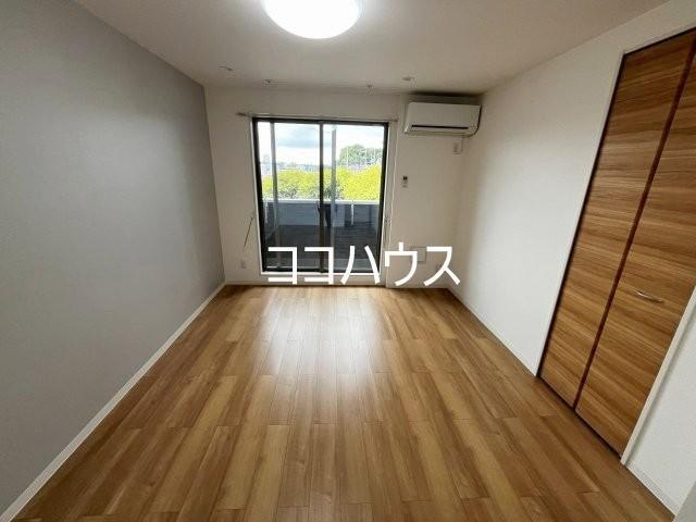 ウィンドテラス矢切の居間写真