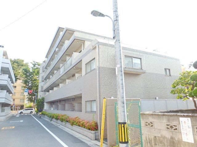 建物外観　★設備充実のマンションです★