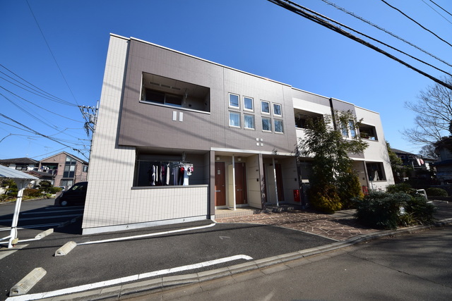 建物外観　～ドドーンっ～