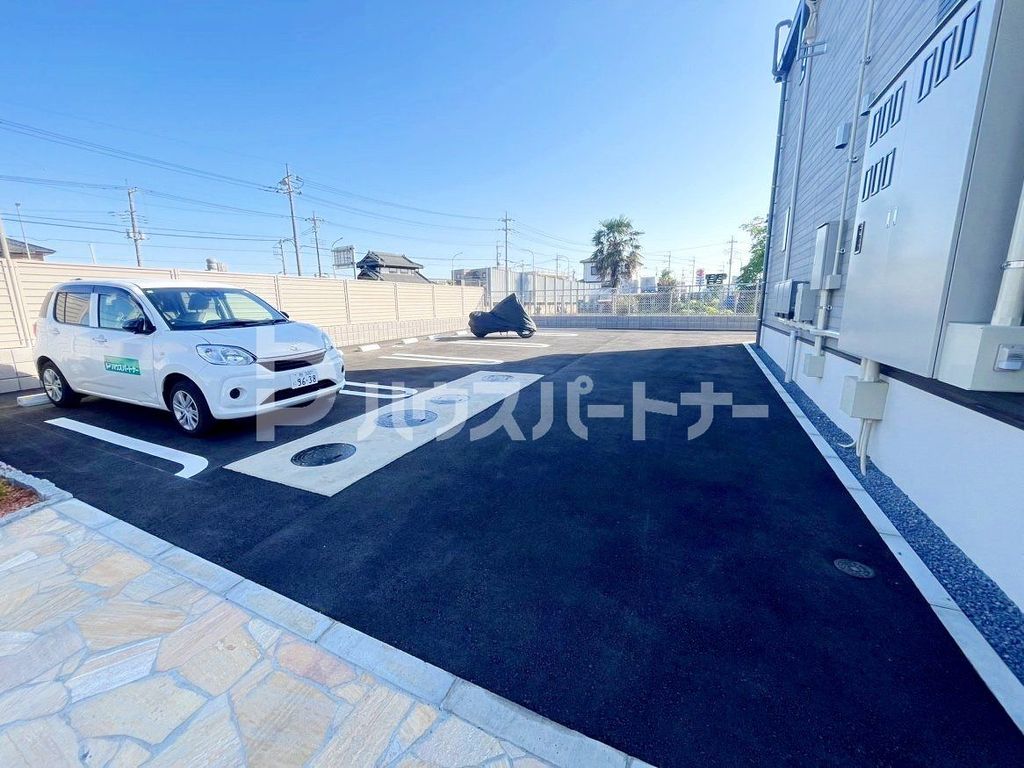 駐車場　駐車場