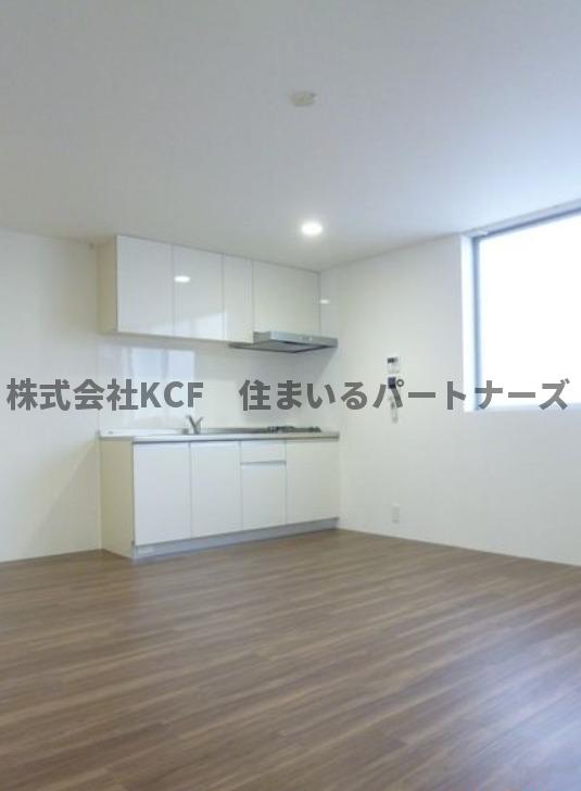 居室・リビング　こちらの居間で趣味の時間をお楽しみください