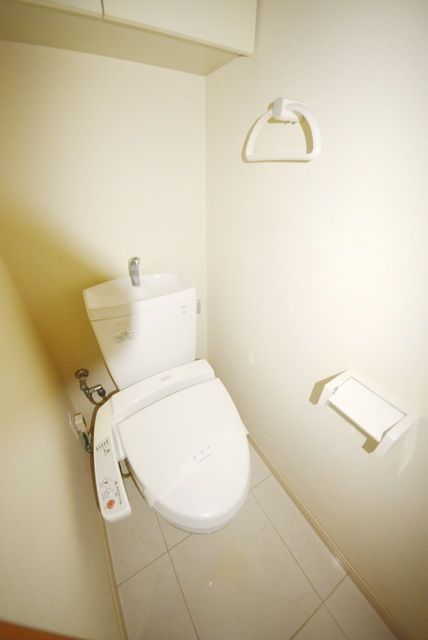 トイレ　★清潔感のあるトイレです★※別部屋参考写真