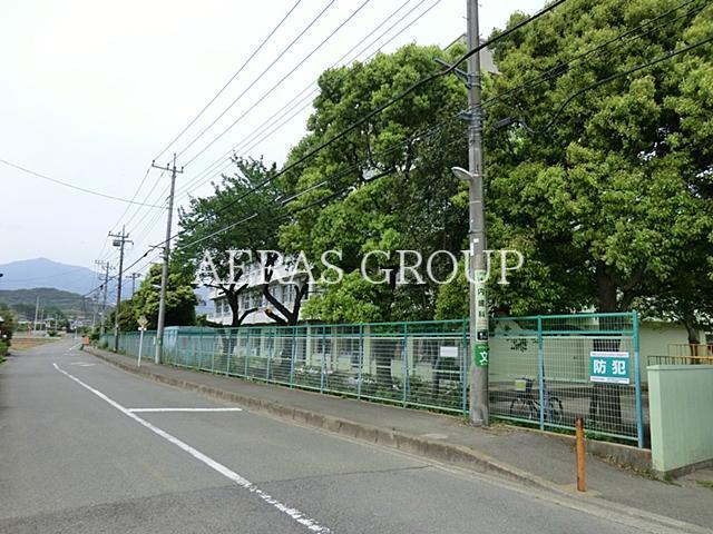 小学校　厚木市立愛甲小学校（小学校）まで780m