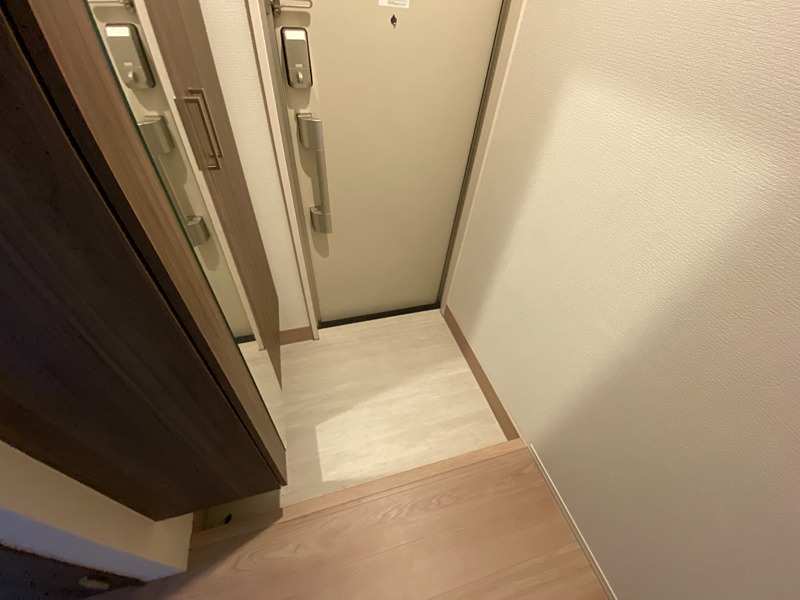 玄関　※他号室の参考写真となります