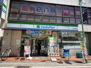 コンビニ　ファミリーマート 西永福駅前店（コンビニ）まで325m