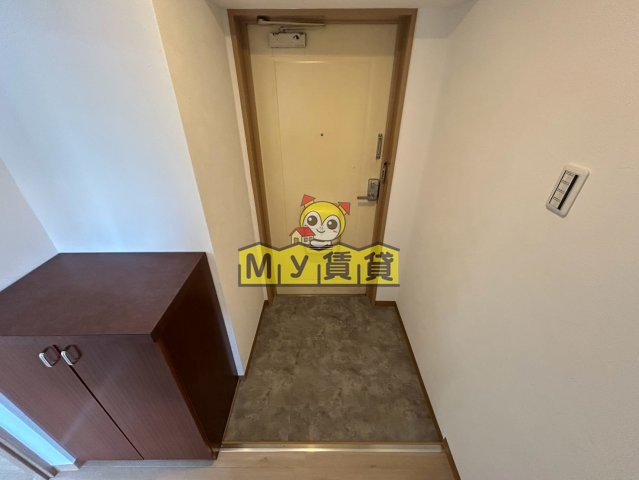 玄関　Mt.crown名駅南II